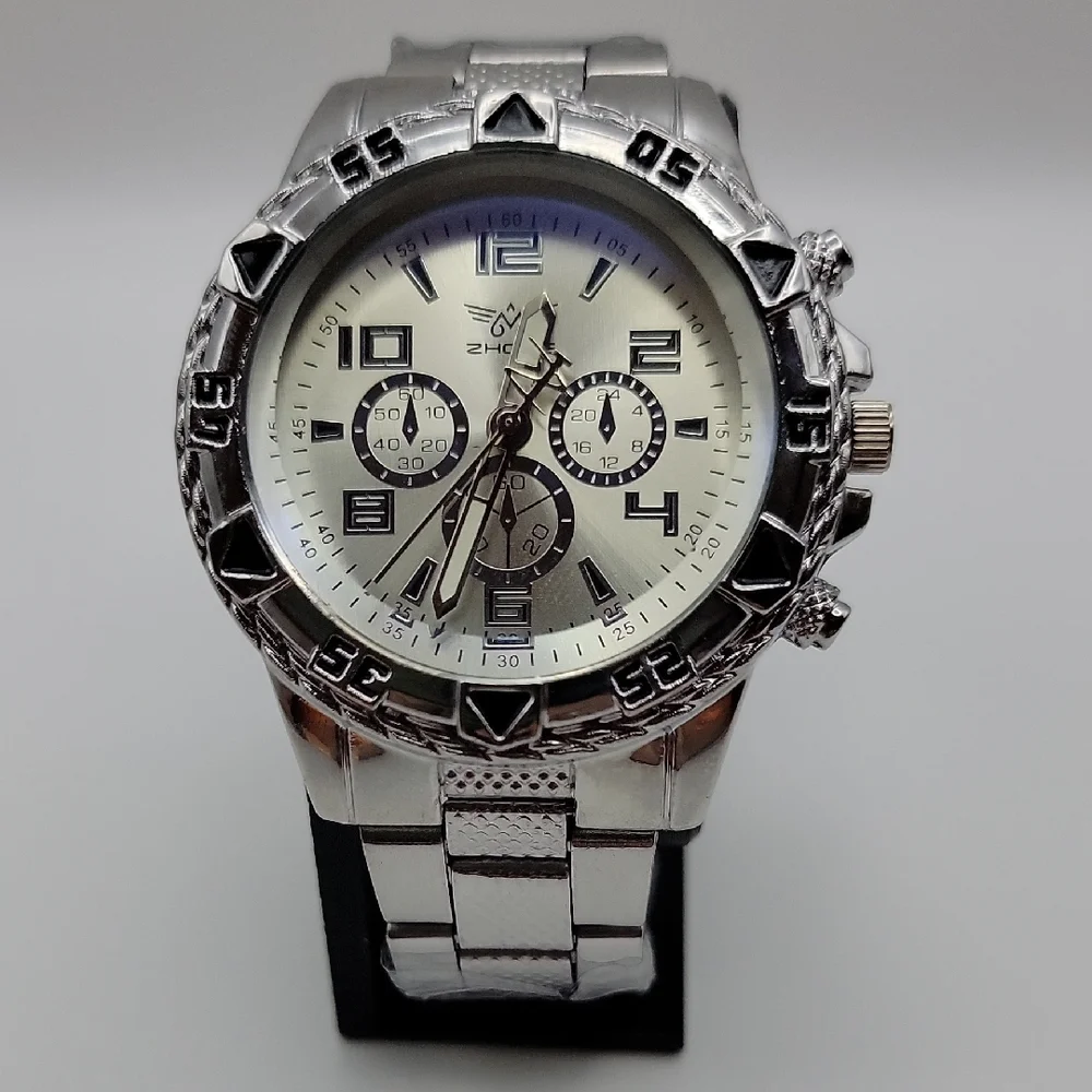 Silver Men’s 48mm Chronograph Style Quartz Watch - Silver Dial And 3 Link Band